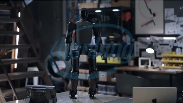 agibot-ra-mat-robot-hinh-nguoi-q1-nho-gon-bo-vua-balo-tich-hop-ai-tien-tien-1.jpg