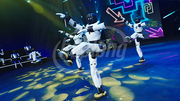 gala-nghe-thuat-robot-quy-mo-lon-dau-tien-co-hoi-moi-cho-nganh-cong-nghiep-robot-hinh-nguoi-tai-viet-nam-1