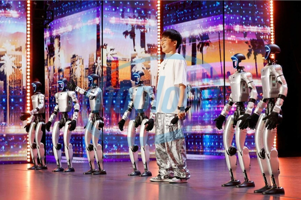 robot-hinh-nguoi-unitree-gay-bao-san-khau-america-s-got-talent-2026-3-1.jpg