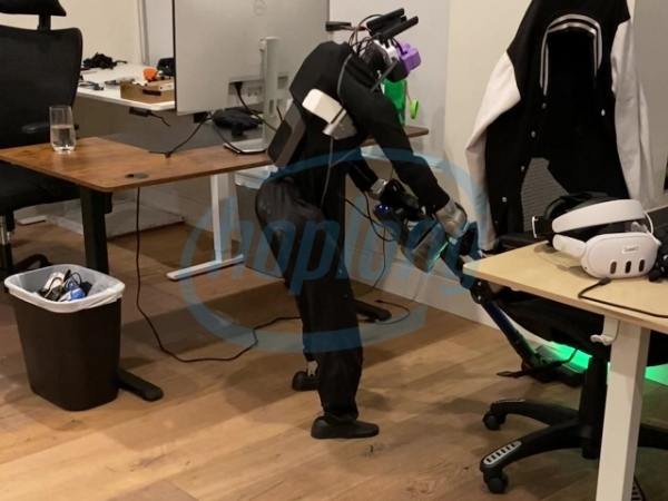 tau-robotics-trien-khai-dich-vu-don-nha-bang-robot-hinh-nguoi-unitree-g1-voi-gia-30-usd-gio-4.jpg