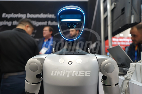 unitree-robotics-xuat-xuong-ky-luc-5500-robot-bo-xa-doi-thu-trong-cuoc-dua-tu-dong-hoa-6