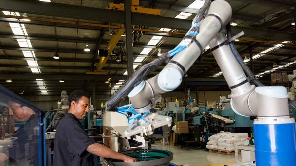 Tự động hóa điều kiện bắt buộc để duy trì cạnh tranh.