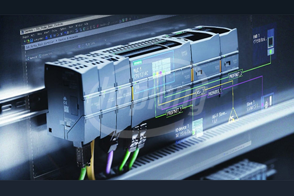 Mỗi hãng PLC hỗ trợ một giao thức truyền thông khác nhau.