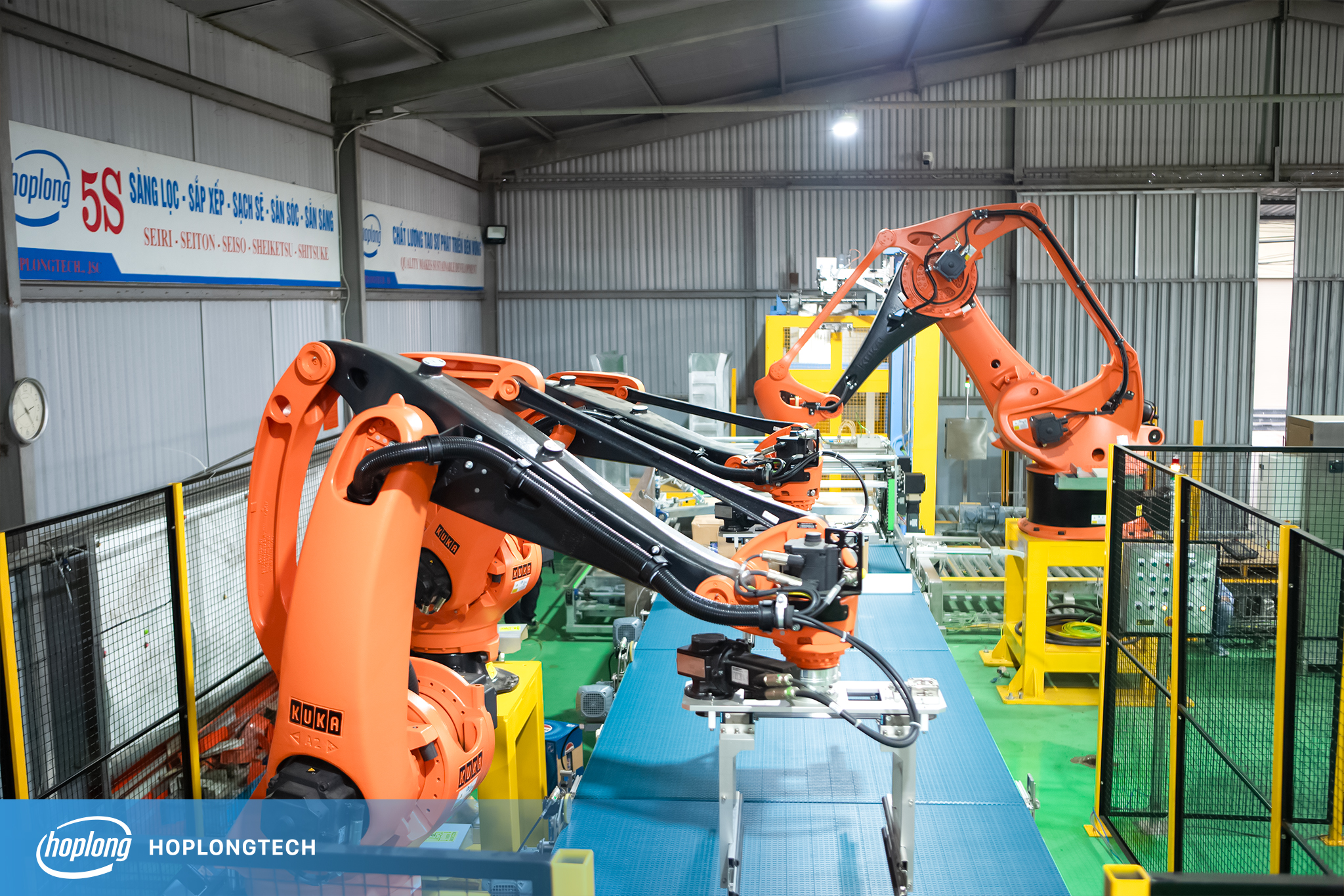 Robot ứng dụng trong sản xuất