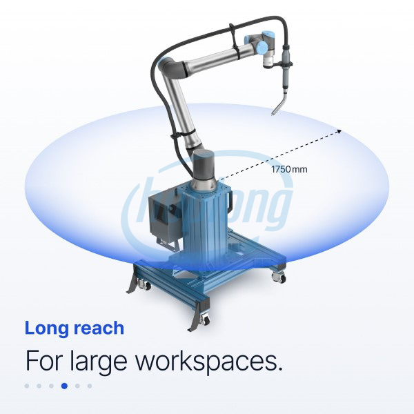 UR8 Long sở hữu tầm với ấn tượng 1.750mm.