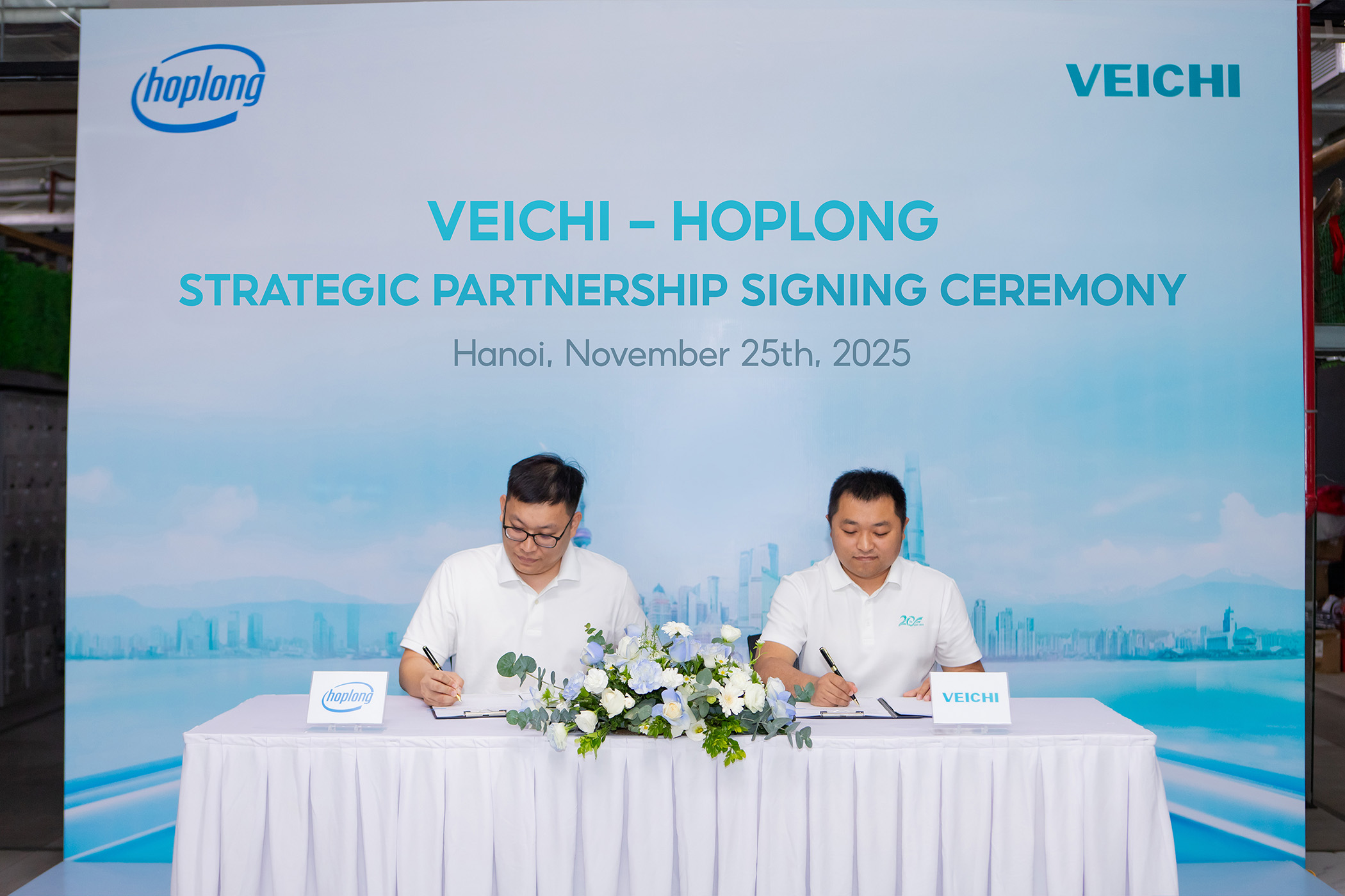 Lễ ký kết diễn ra suôn sẻ và đi đến thỏa thuận thống nhất giữa hai bên